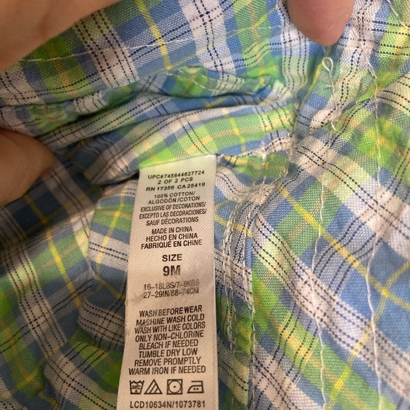 Little Me Plaid Shorts and Sleeveless Onesie 9 months - Picture 5 of 16